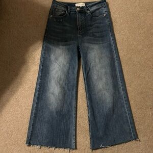 Risen Crop Raw Hem Wide Leg jeans